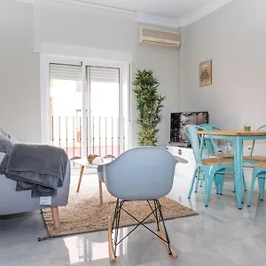 Melina Arlu - Barrio La Victoria Malaga