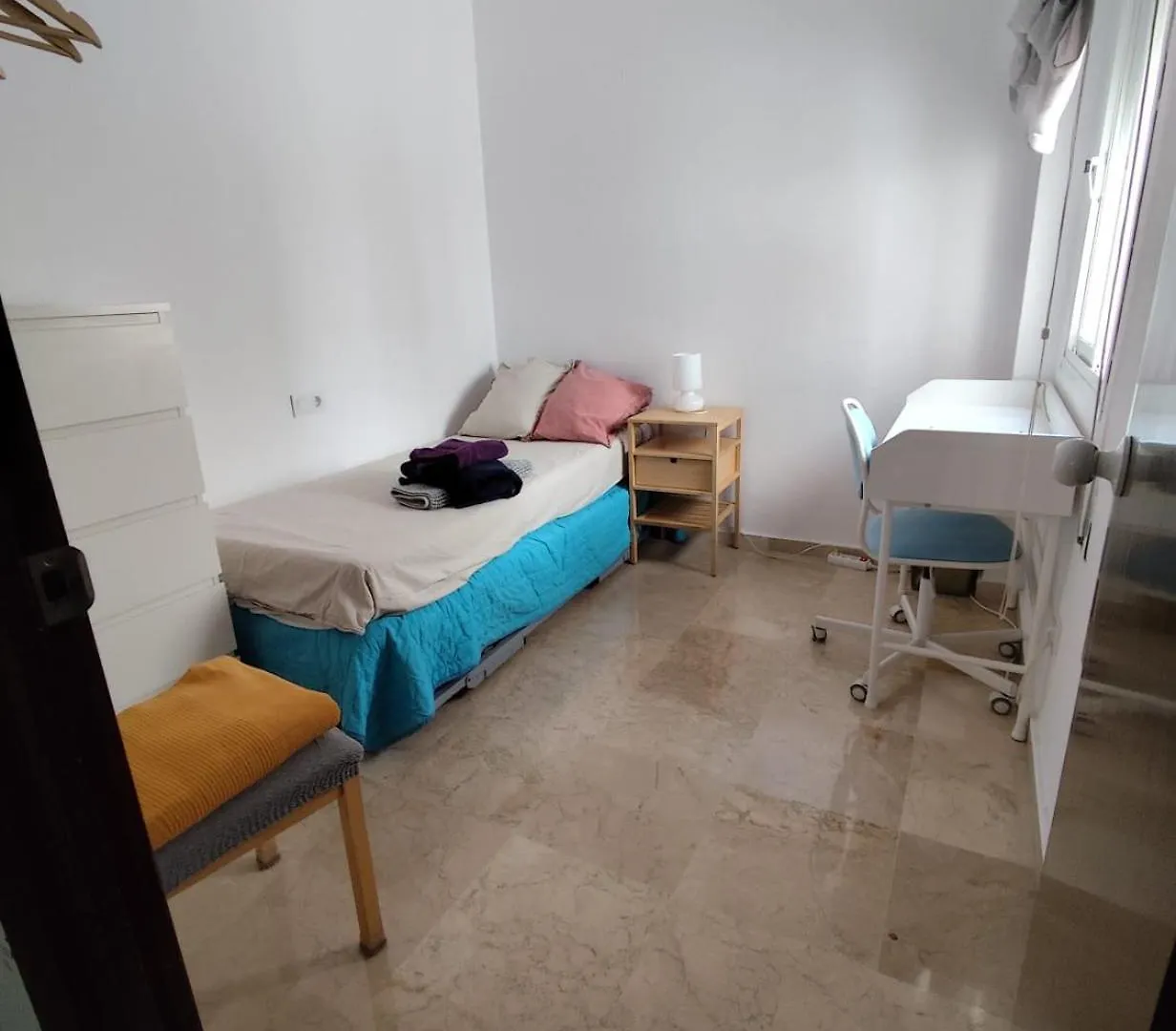 マラガConfortable Habitacion Centrica En Piso Privadoアパートメント